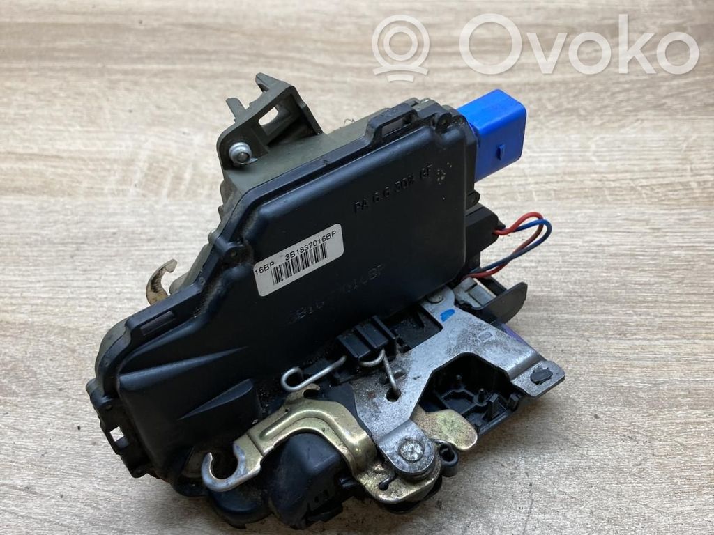 Volkswagen Polo IV 9N3 Încuietoare ușă față 