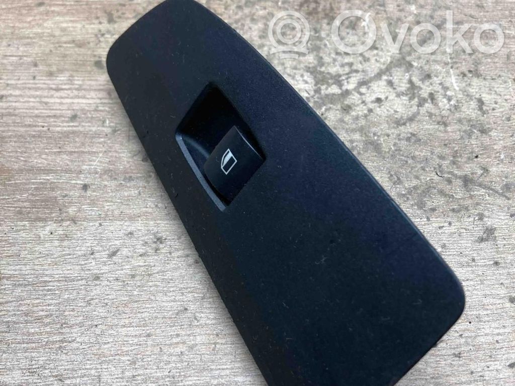 BMW 1 E81 E87 Electric window control switch 