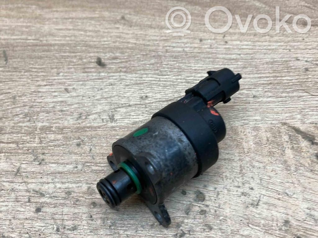 Peugeot 307 Fuel pressure regulator 