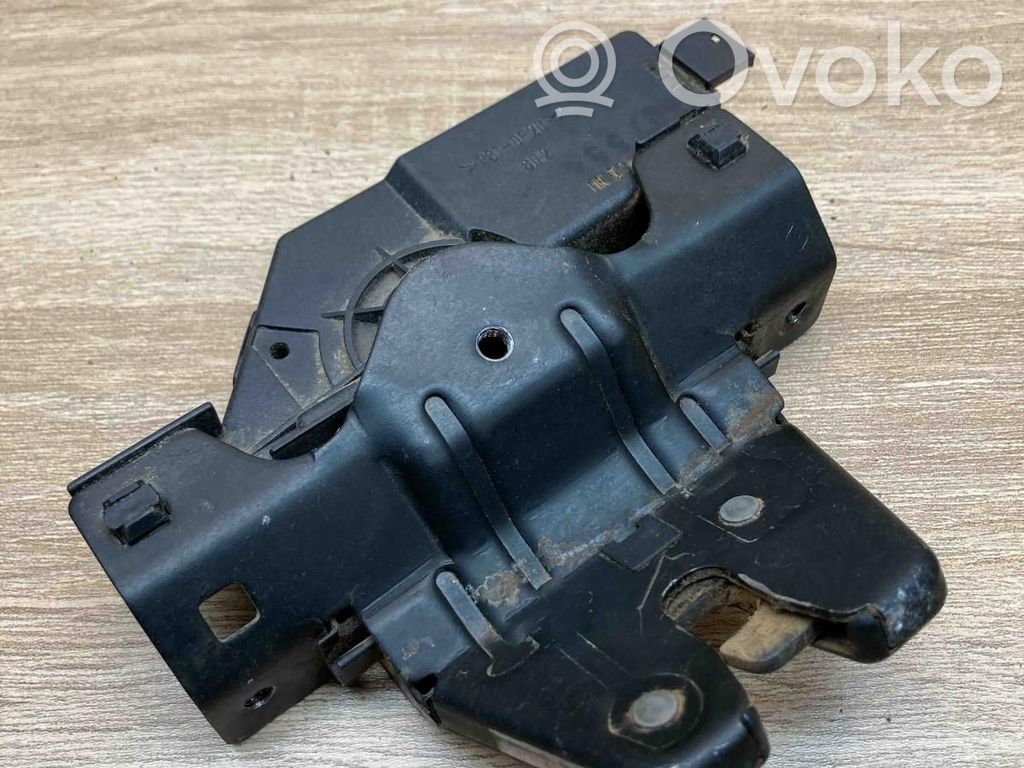 BMW 3 E46 Blocco/chiusura/serratura del portellone posteriore/bagagliaio