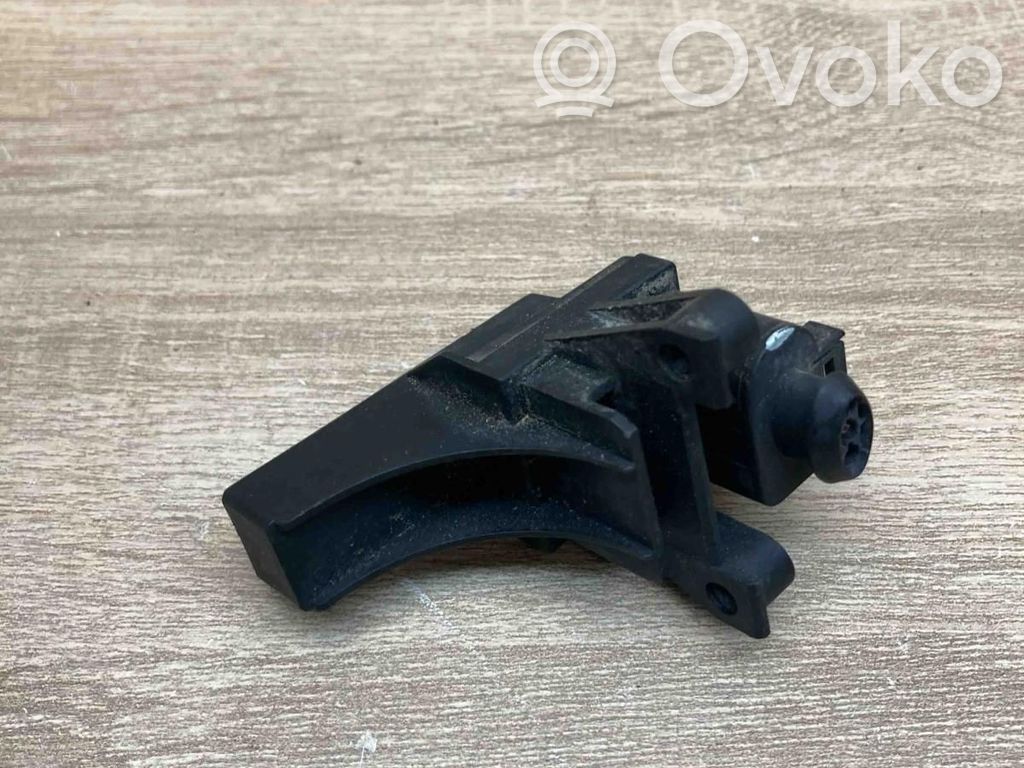Amplificatore antenna   4B0919145A
