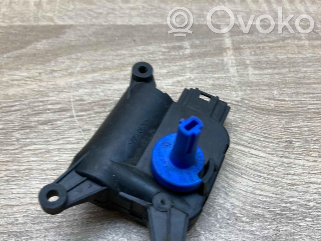 Audi A4 S4 B6 8E 8H Motor/actuator clapetă aer 