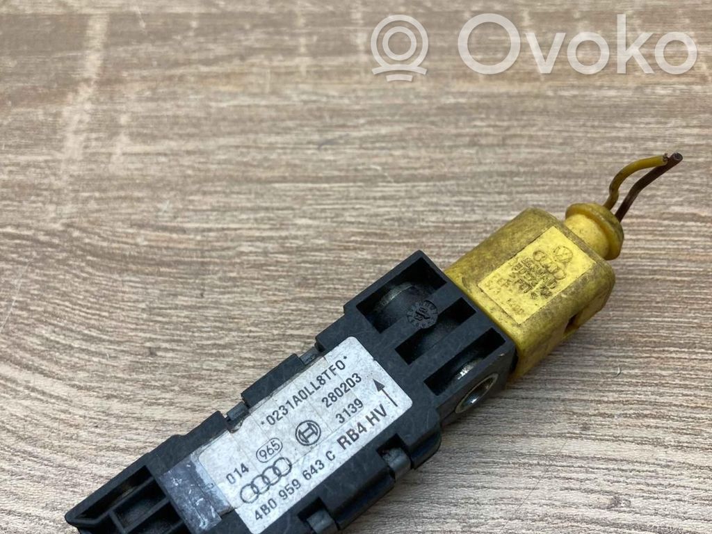 Audi A6 S6 C5 4B Czujnik uderzenia Airbag 