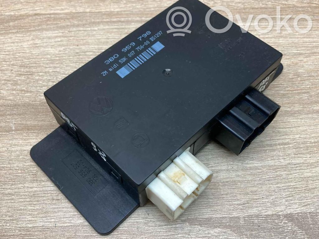 Volkswagen PASSAT B5 Modulo comfort/convenienza 
