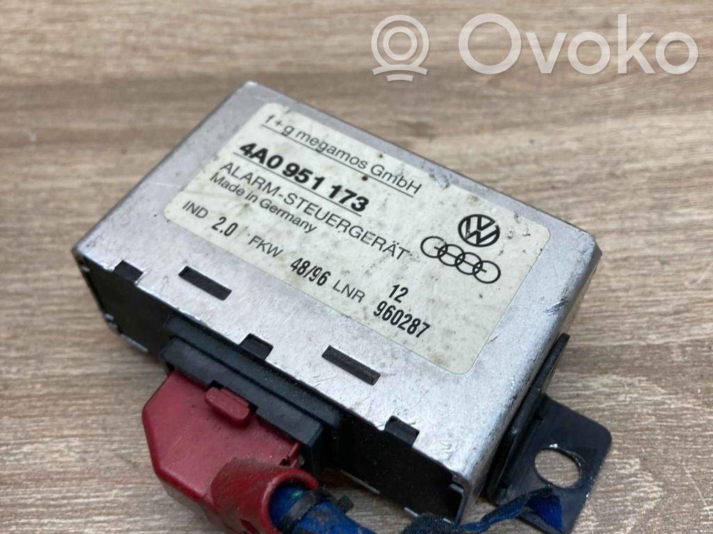 Unidad de control/módulo de alarma   4A0951173,960287