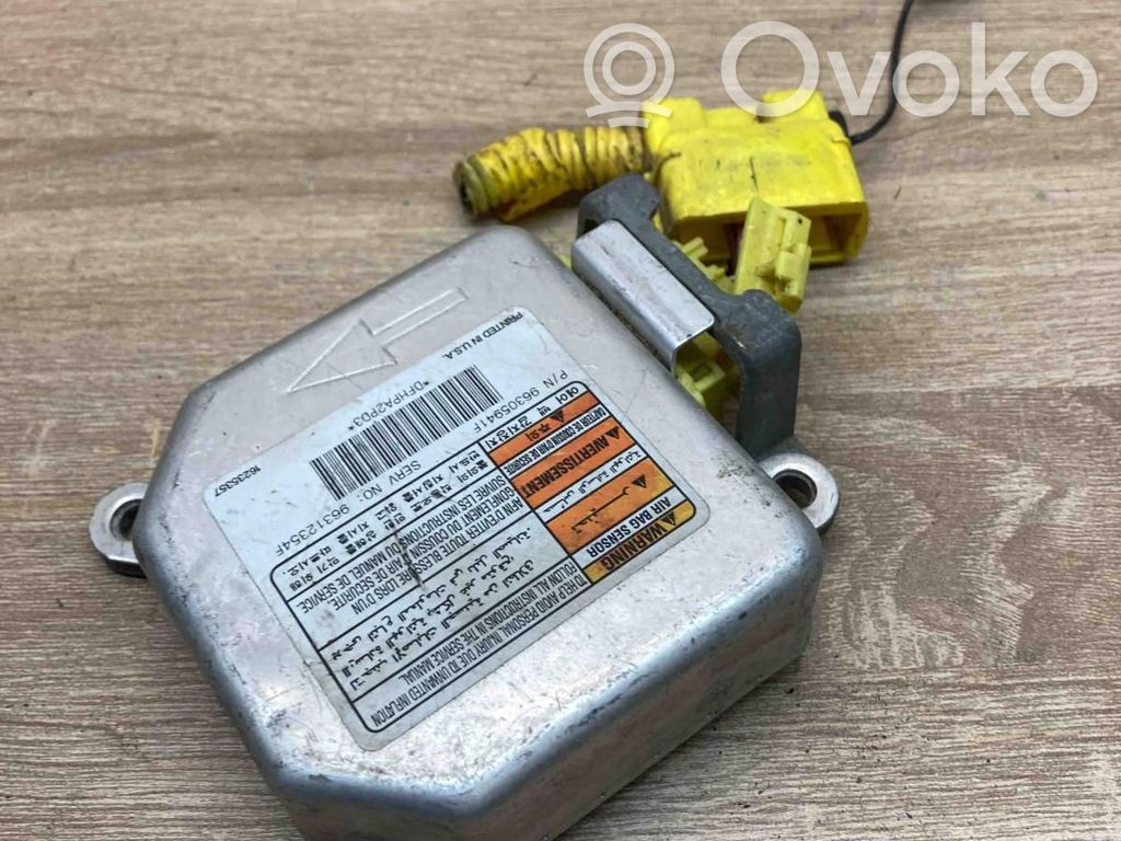Daewoo Nubira Airbag control unit/module 