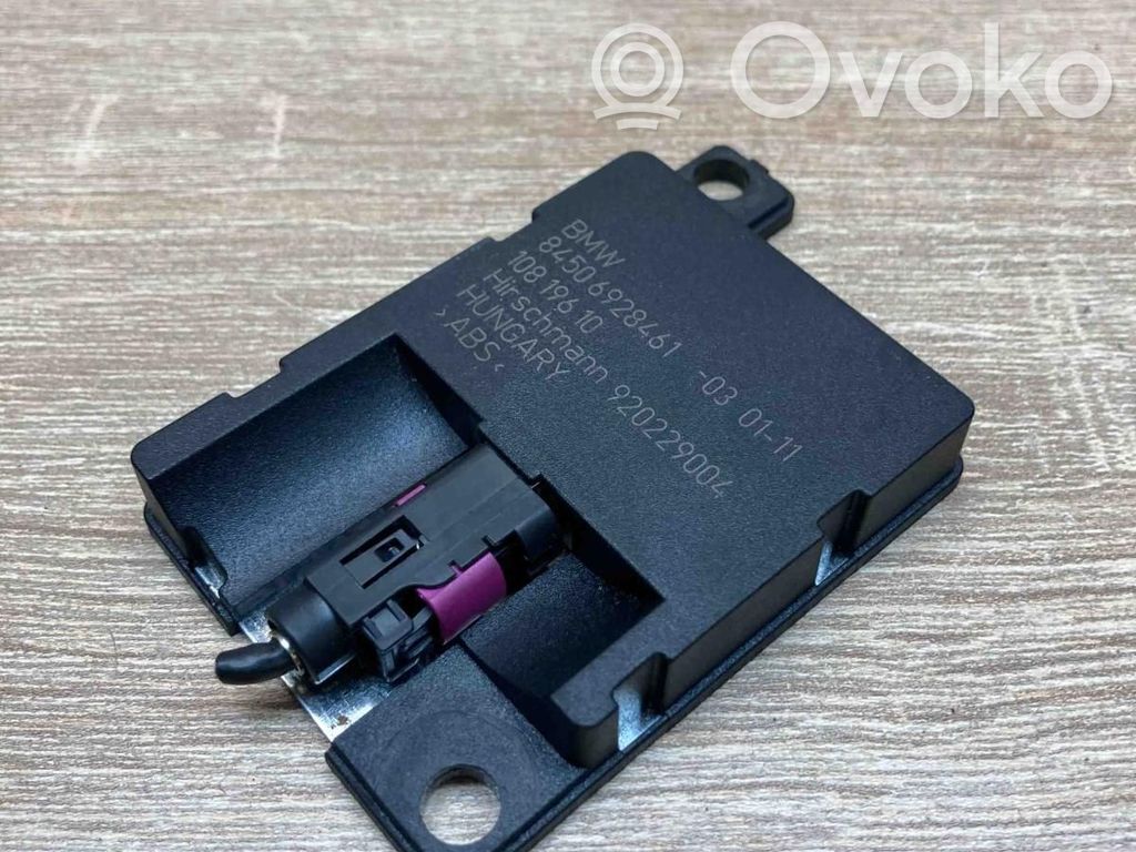 Pystyantennivahvistin   6928461,10819610,WITHPLUG