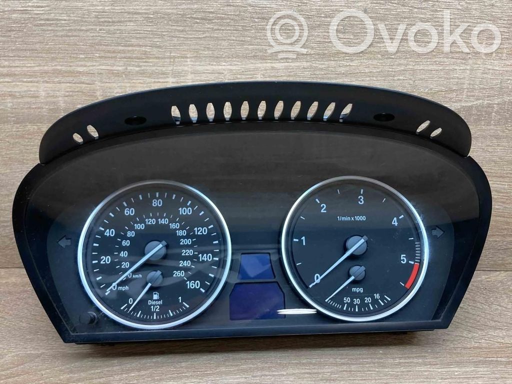 BMW 5 E60 E61 Nopeusmittari (mittaristo) 