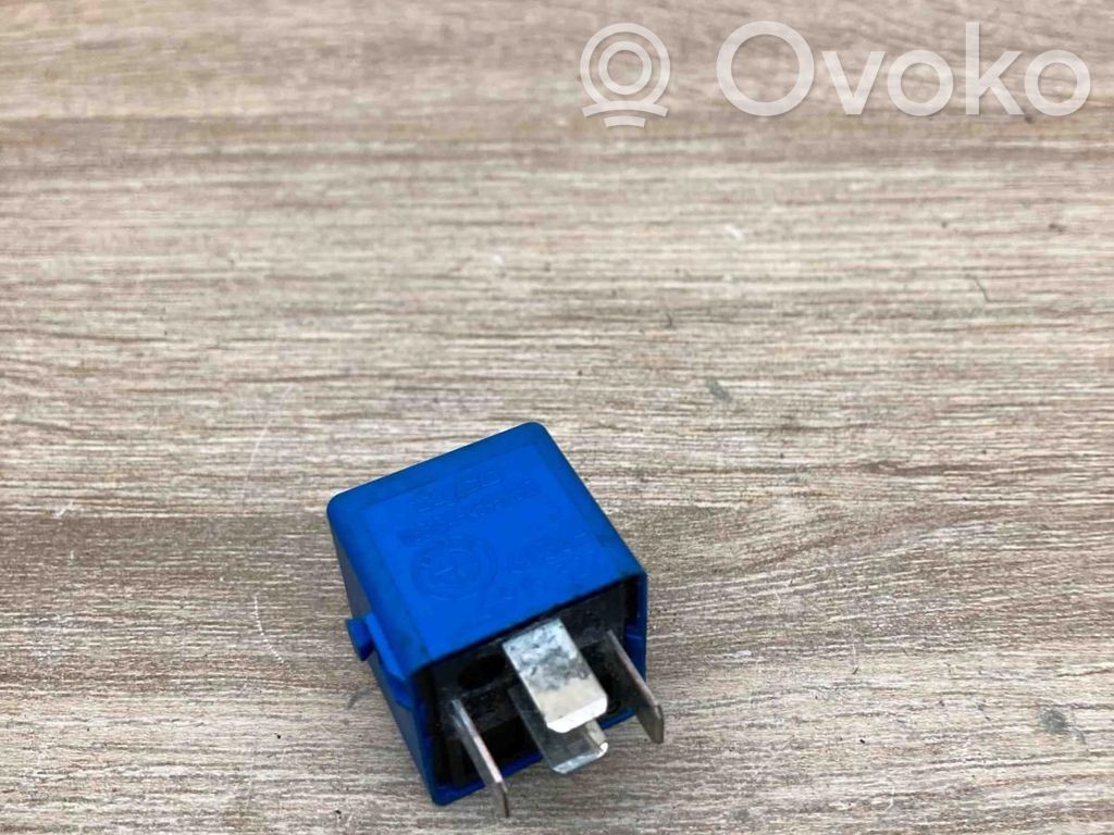 Muu rele   6915327,V23134E52X313