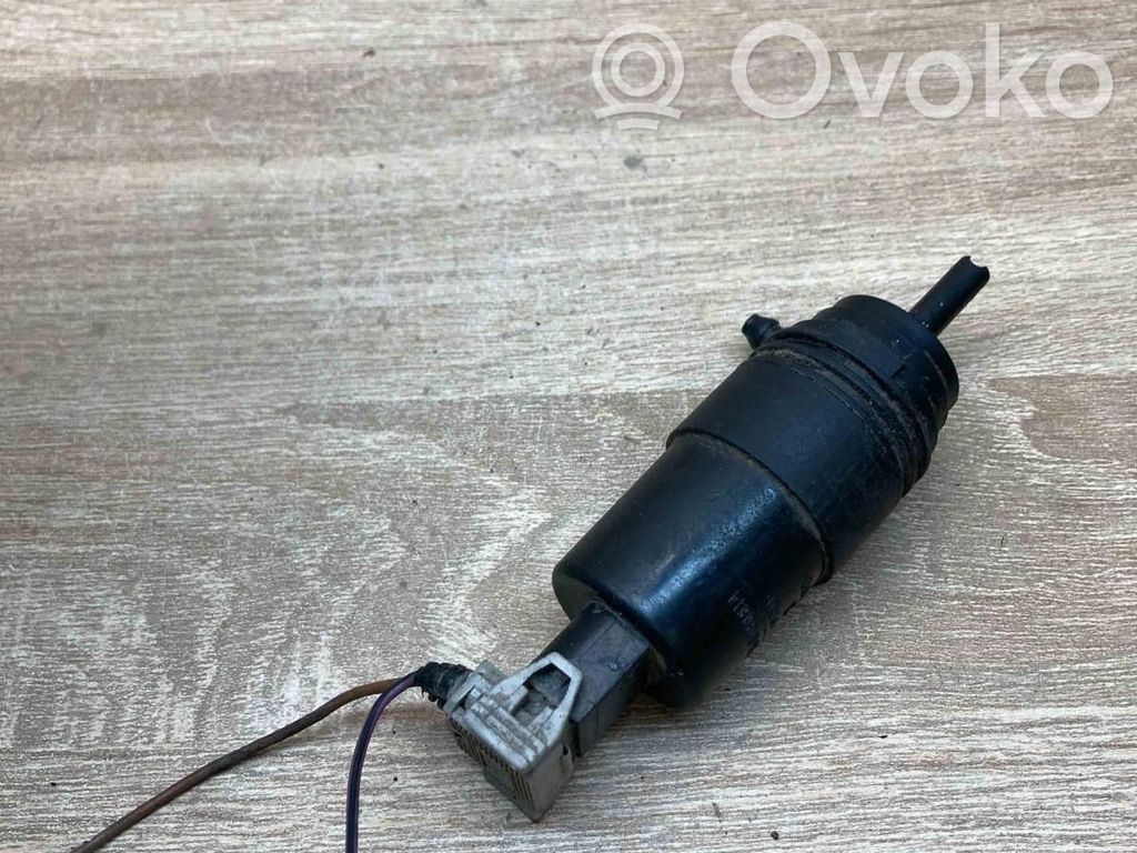 Pompe lave-phares   8360614