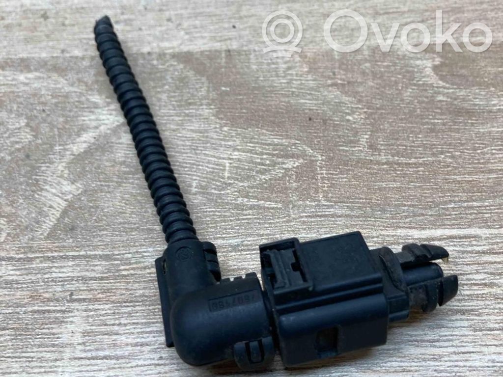 Audi A4 S4 B8 8K Senzor temperatură aer exterioară 