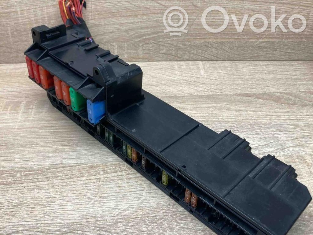 Module de fusibles   6957330