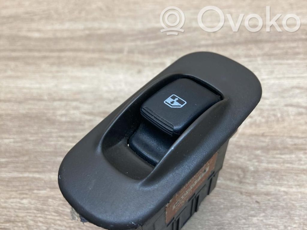 Mitsubishi Galant Electric window control switch 