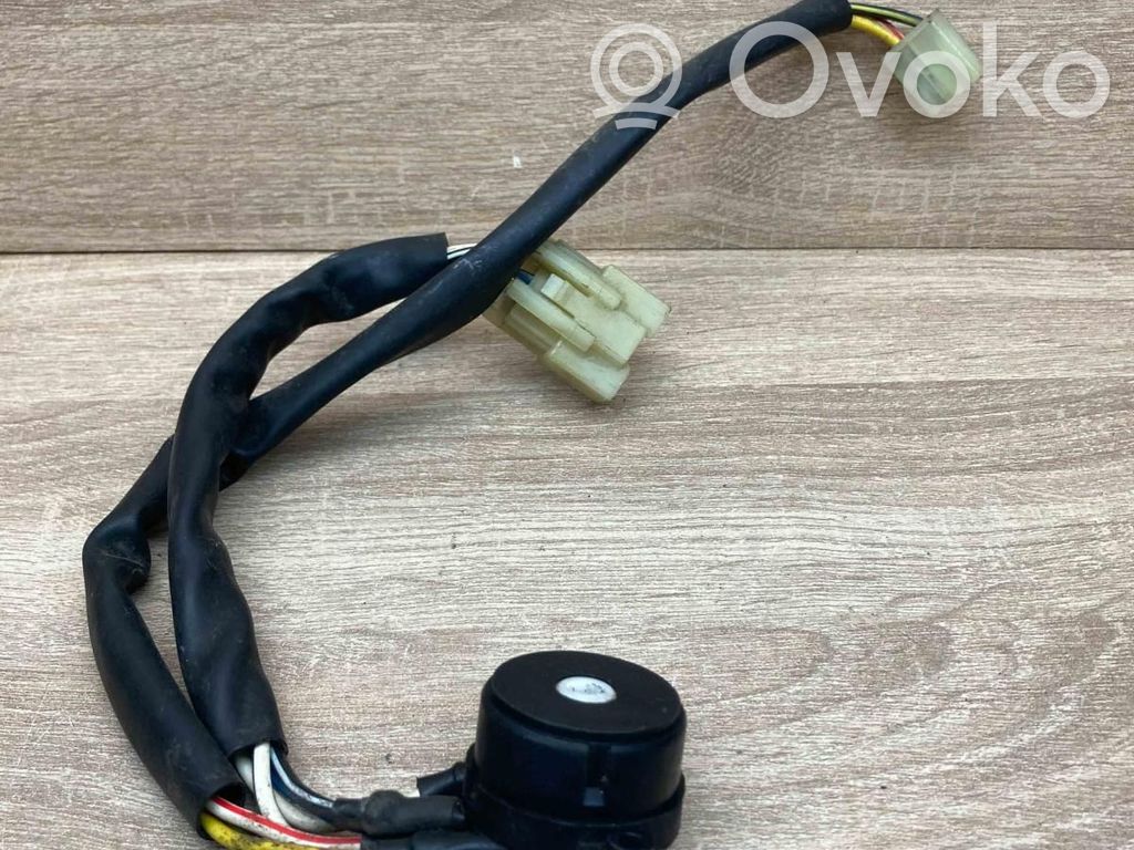Opel Corsa C Užvedimo spynelė 
