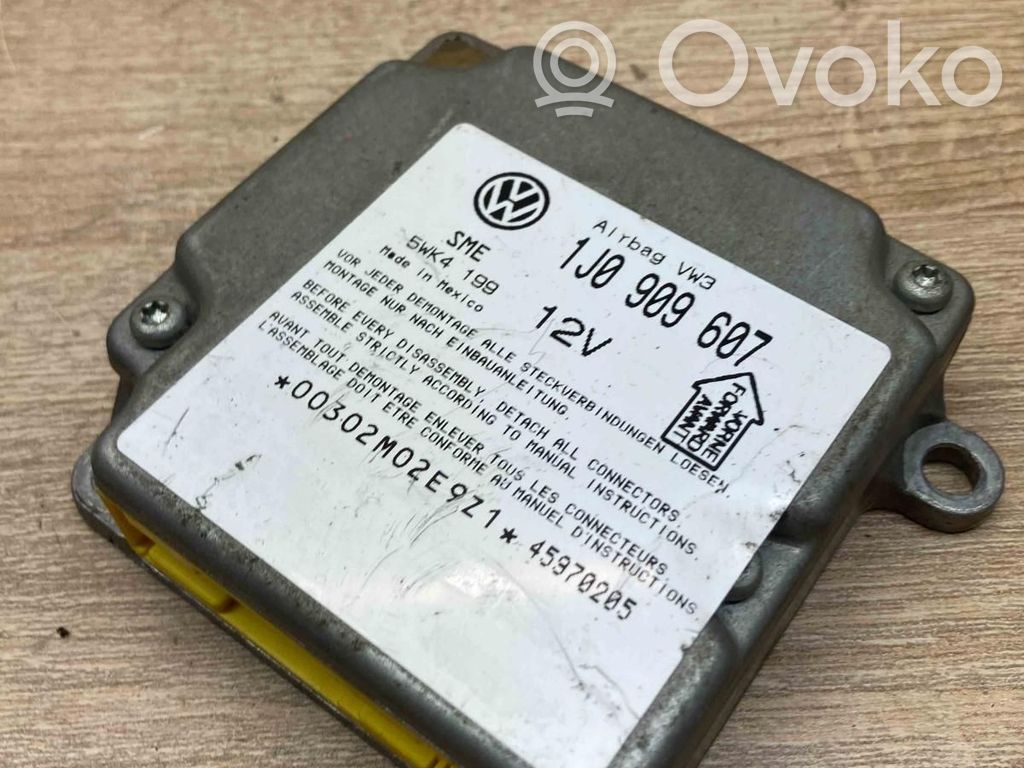 Volkswagen PASSAT B5 Unitate/modul de comandă airbaguri