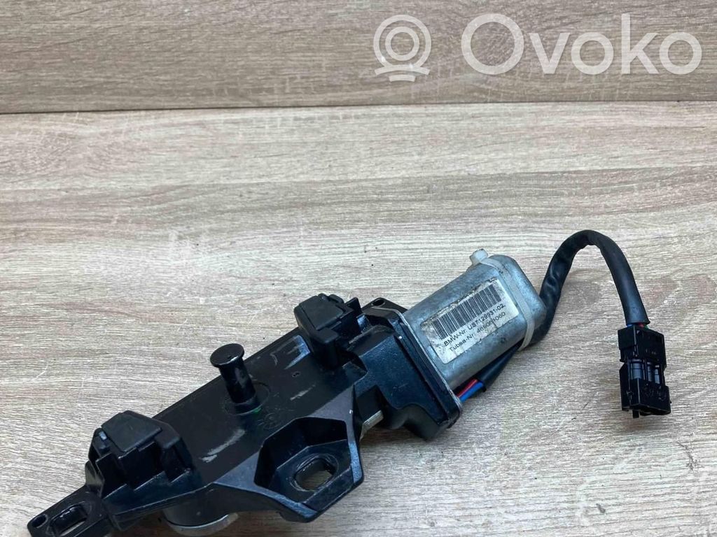 Tailgate/trunk/boot lock/catch/latch   7129931,489051060,WITHPLUG