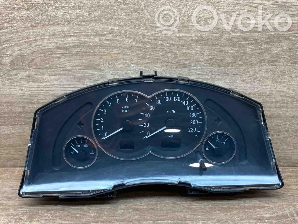 Opel Meriva A Geschwindigkeitsmesser Cockpit 