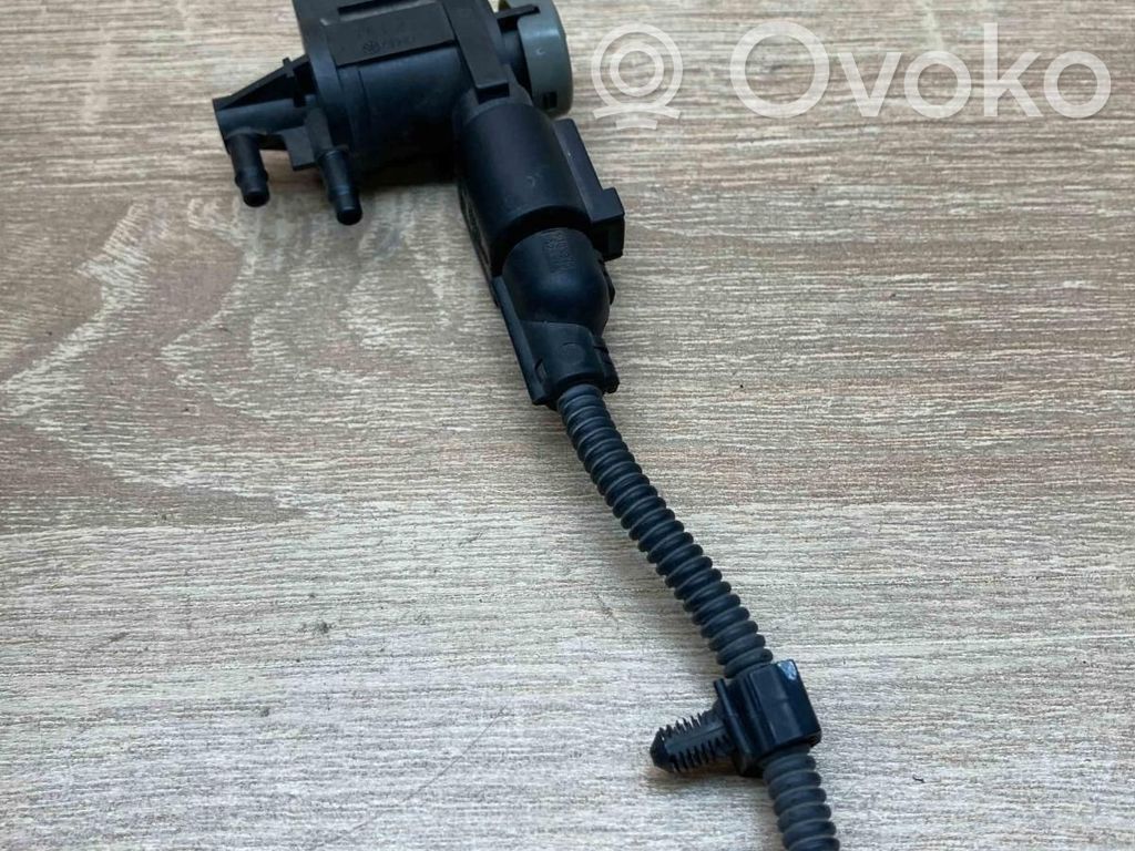 Volkswagen PASSAT B6 Solenoid supapă turbosuflantă 
