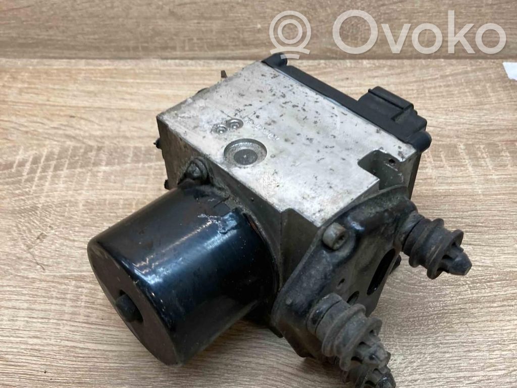 Volkswagen PASSAT B6 Pompa ABS 