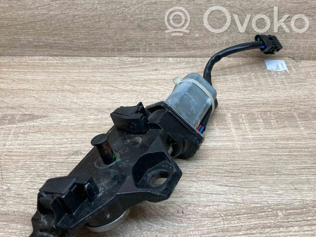 BMW 5 E60 E61 Încuietoare portbagaj 