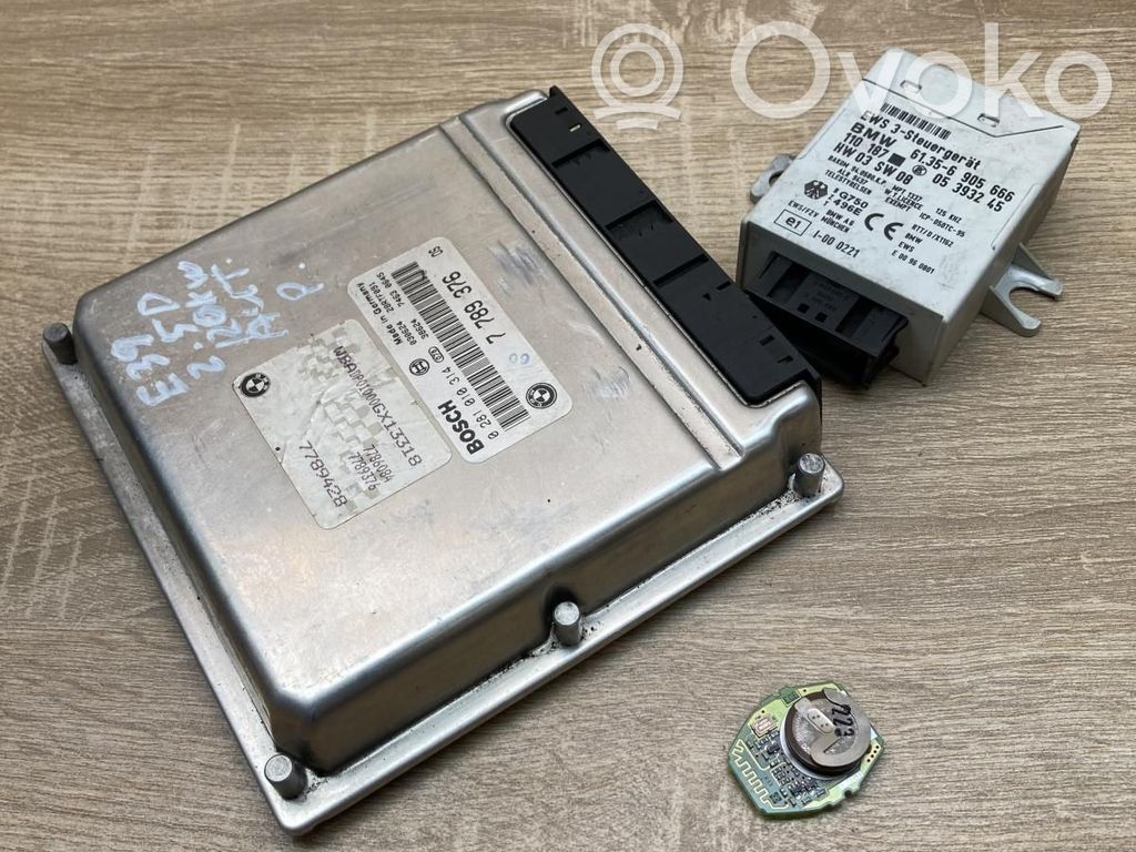 Komputer / Sterownik ECU i komplet kluczy   7789376,6905666,25D120KW