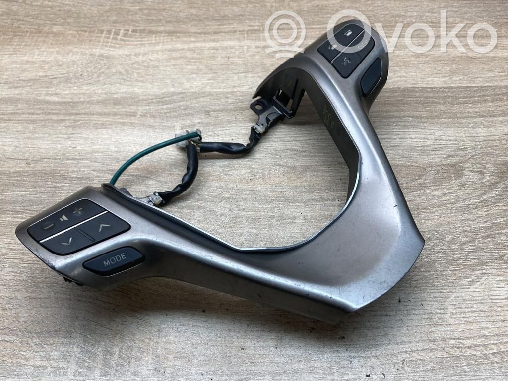 Toyota Avensis T270 Pulsanti/interruttori sul volante