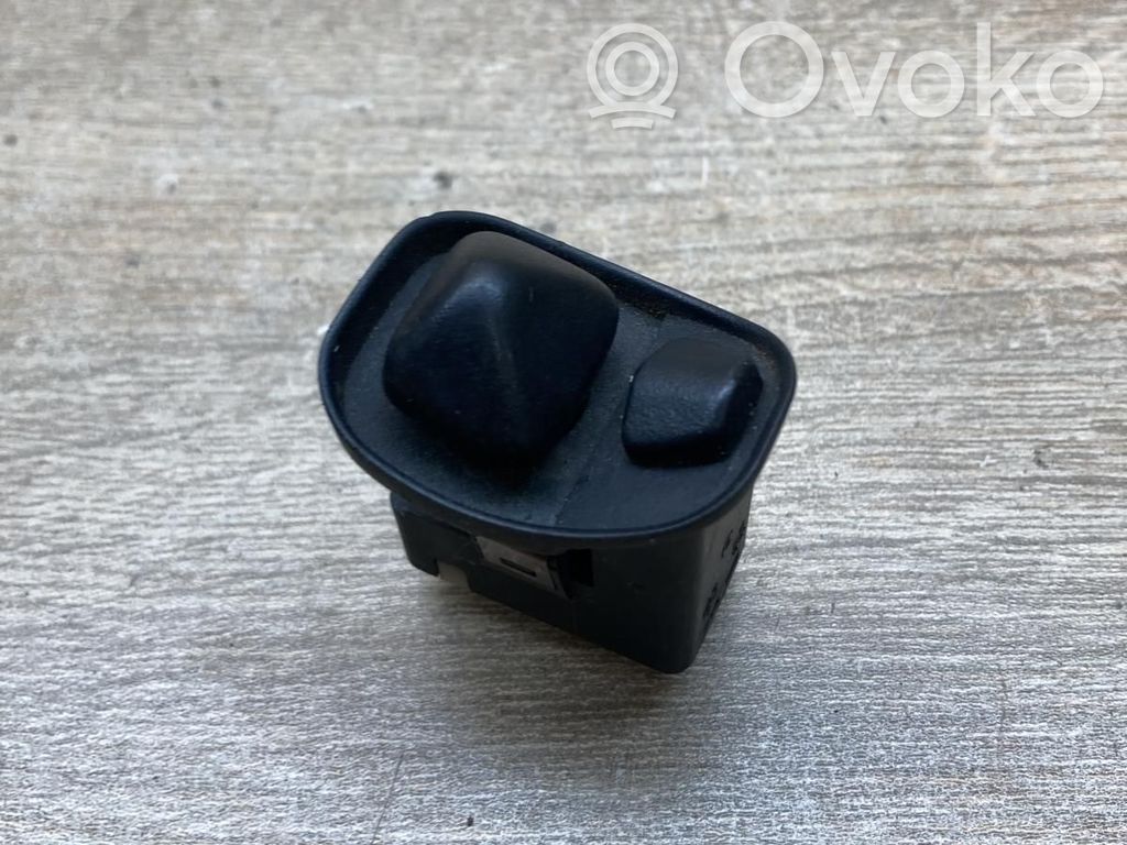 BMW 5 E34 Wing mirror switch 