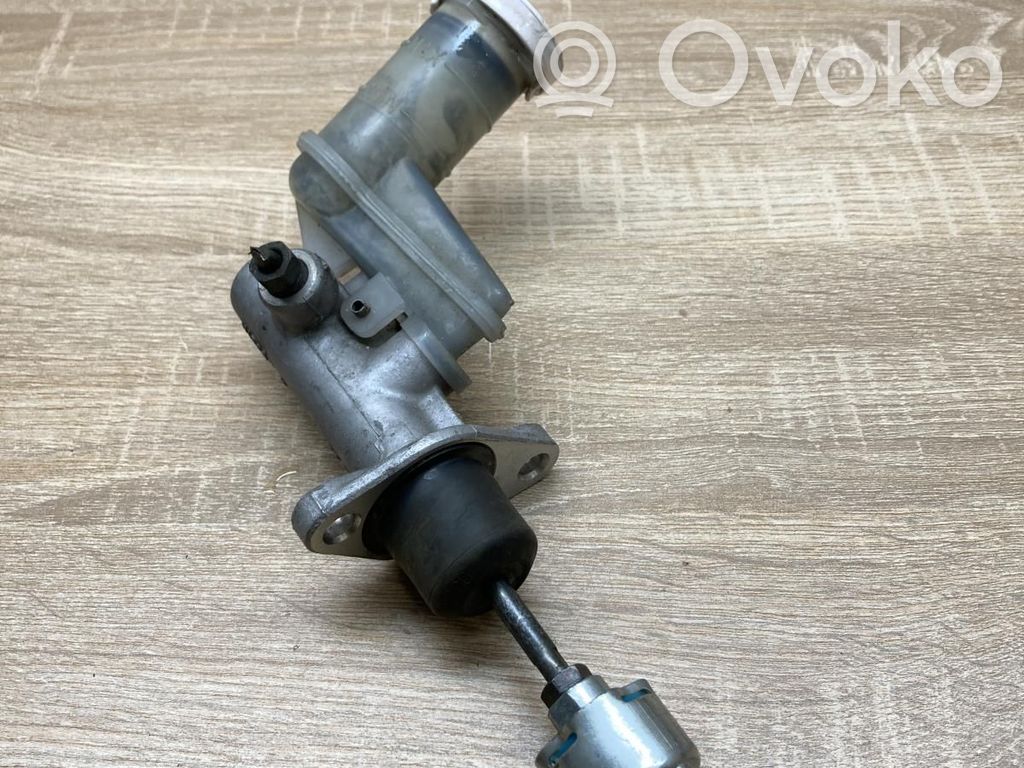 Mitsubishi Pajero Clutch master cylinder 