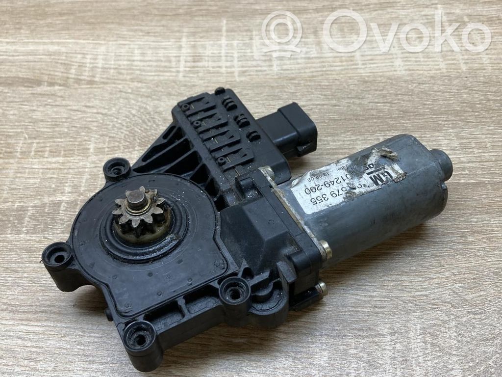 Opel Zafira A Moteur de lève-vitre de porte avant 