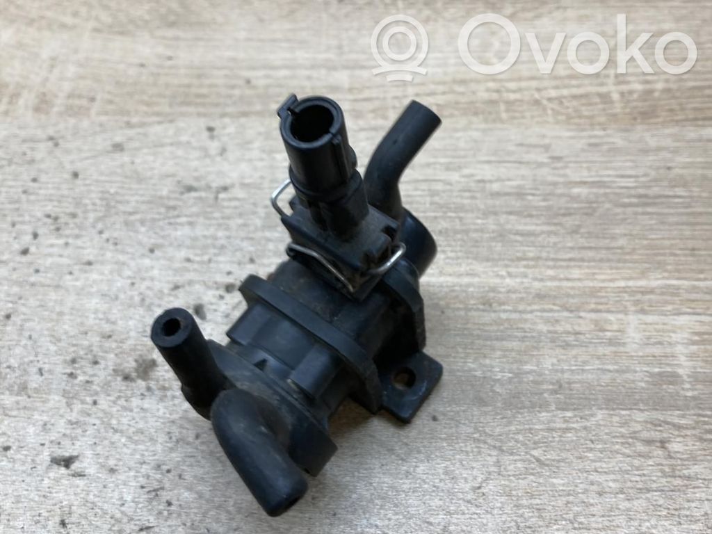 Opel Astra J Valvola di depressione 