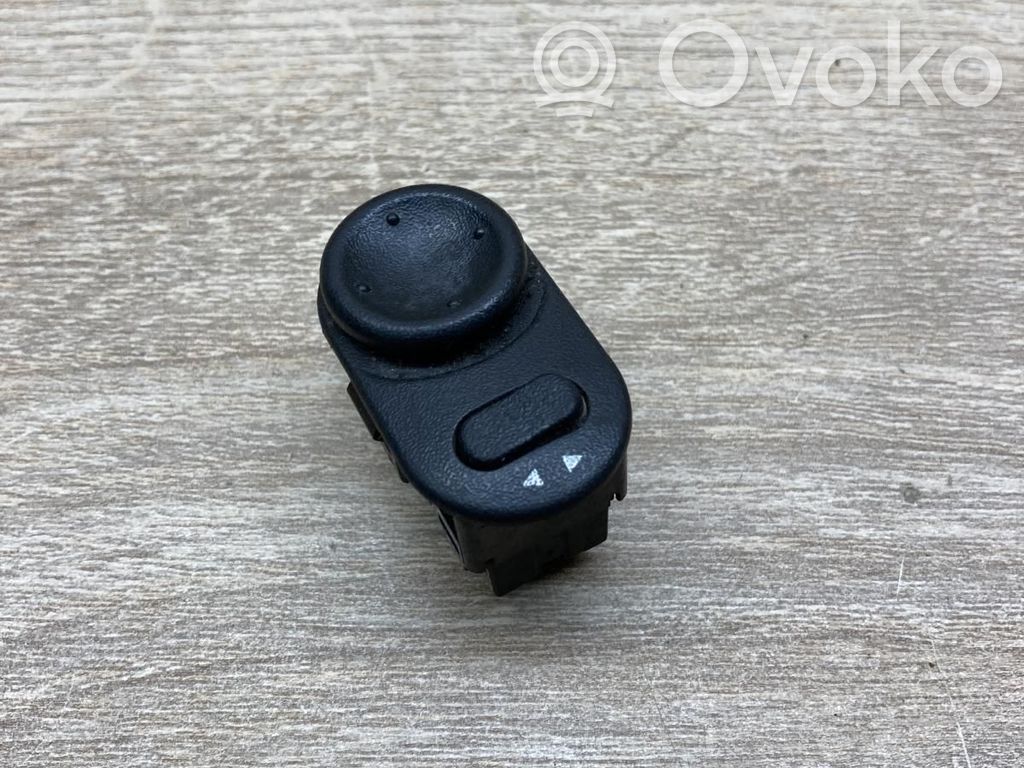 Opel Astra G Comutator comandă geamuri electrice 