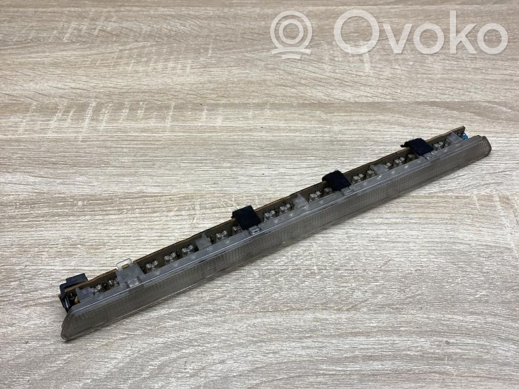 BMW 7 E65 E66 Kolmas/lisäjarruvalo 