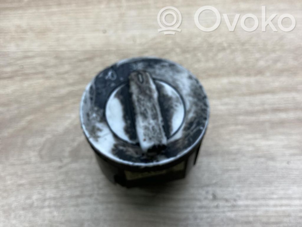 Volkswagen Touran I Interruttore luci 