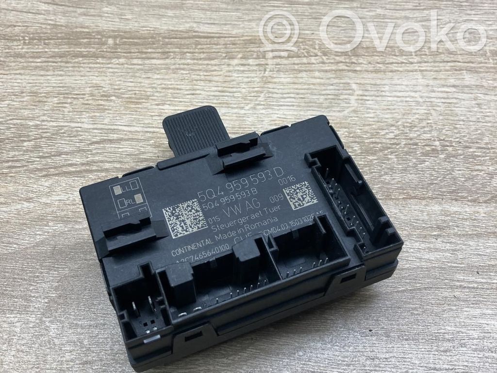 Volkswagen PASSAT B8 Unidad de control/módulo de la puerta 