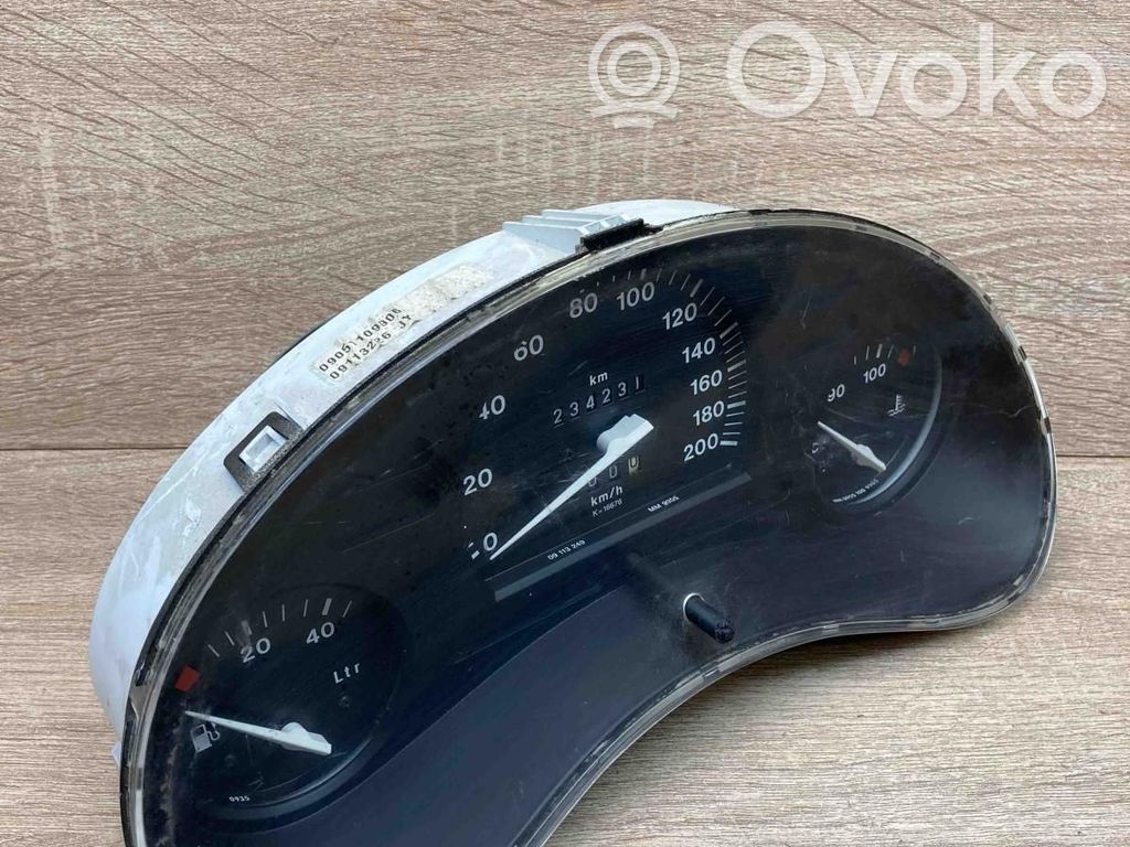 Opel Corsa B Nopeusmittari (mittaristo) 