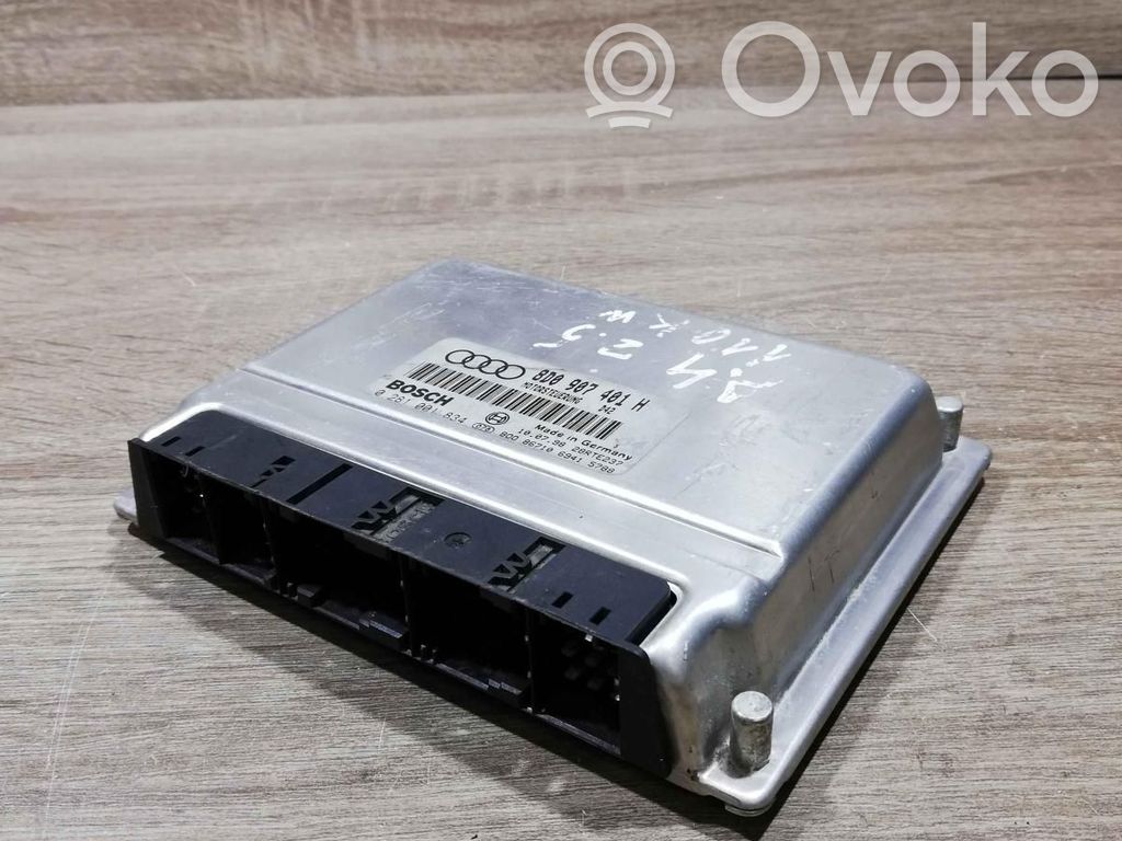 Audi A4 S4 B5 8D Unitate control motor/modul ECU 