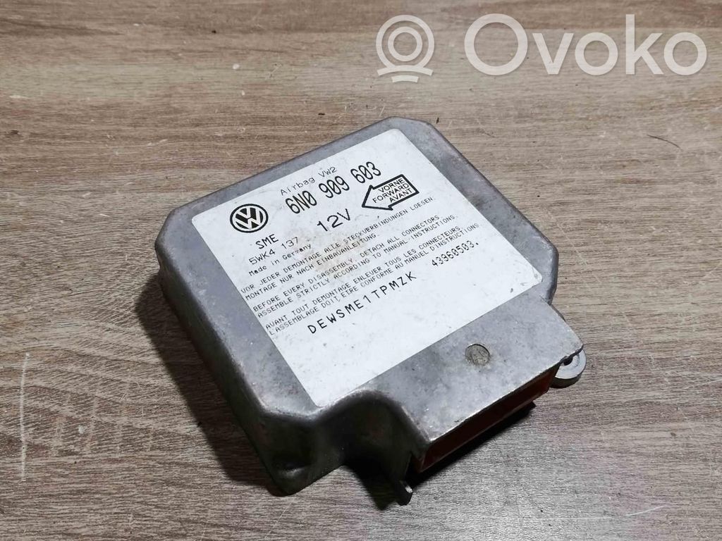 Volkswagen PASSAT B4 Centralina/modulo airbag