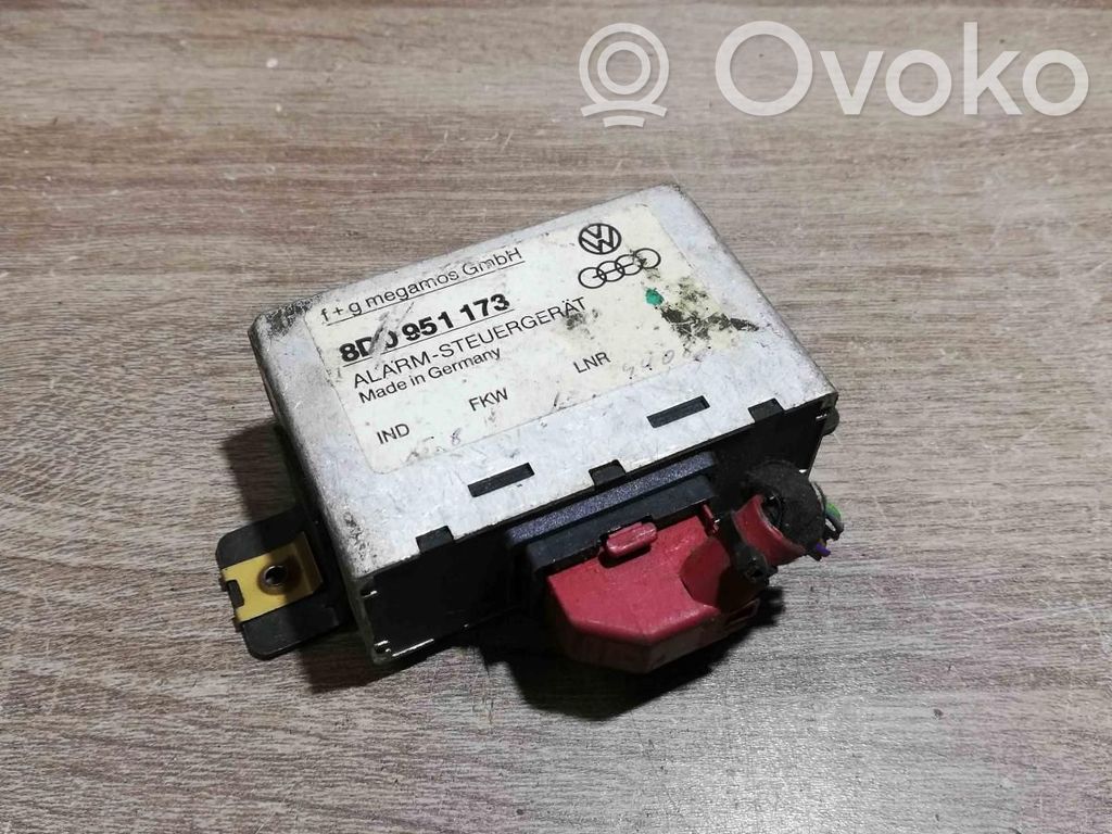 Unidad de control/módulo de alarma   8D0951173