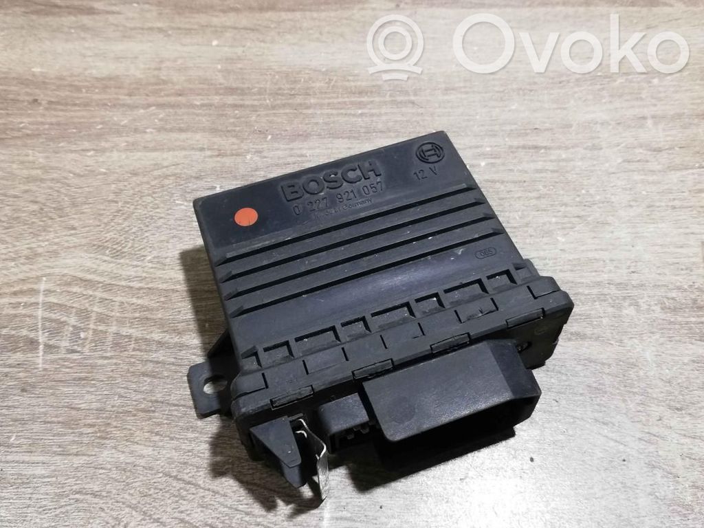 Sterownik / Moduł świateł LCM   0227921057