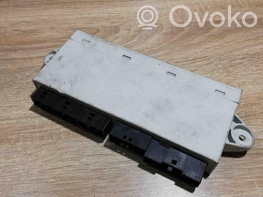 Unité de commande module de porte   6921980