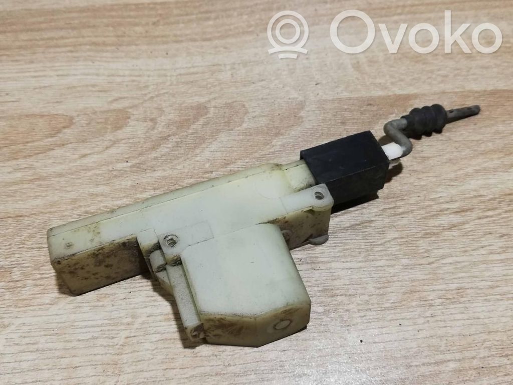 BMW 3 E30 Motor de bloqueo de puertas 