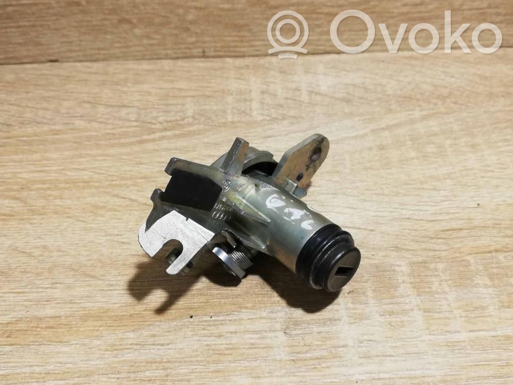 Audi A4 S4 B6 8E 8H Blocco/chiusura/serratura del portellone posteriore/bagagliaio