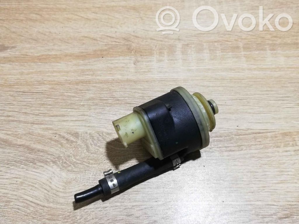 BMW X5 F15 Pompa ad alta pressione dell’impianto di iniezione 