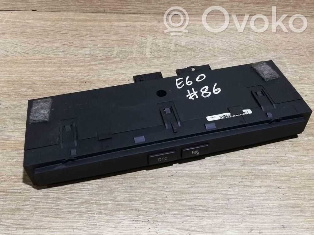 Parking (PDC) sensor switch   6952478