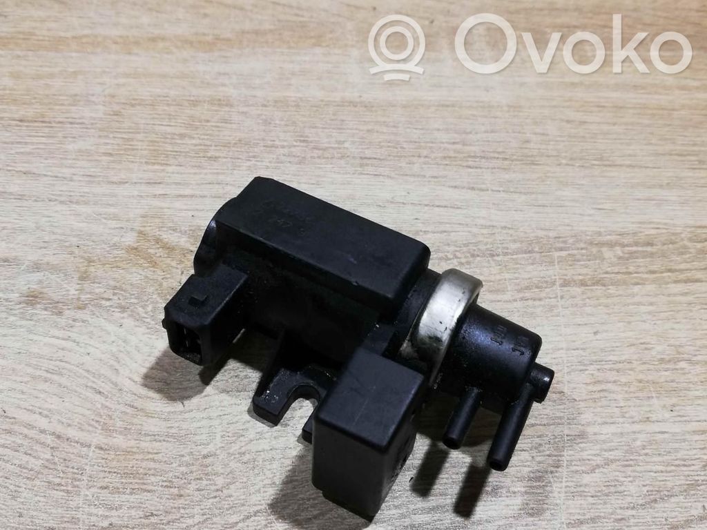 BMW 5 E60 E61 Solenoid supapă turbosuflantă 