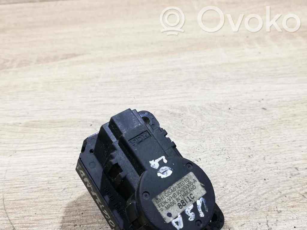 Tuloilmaventtiilin käyttömoottori   VHB3030005A