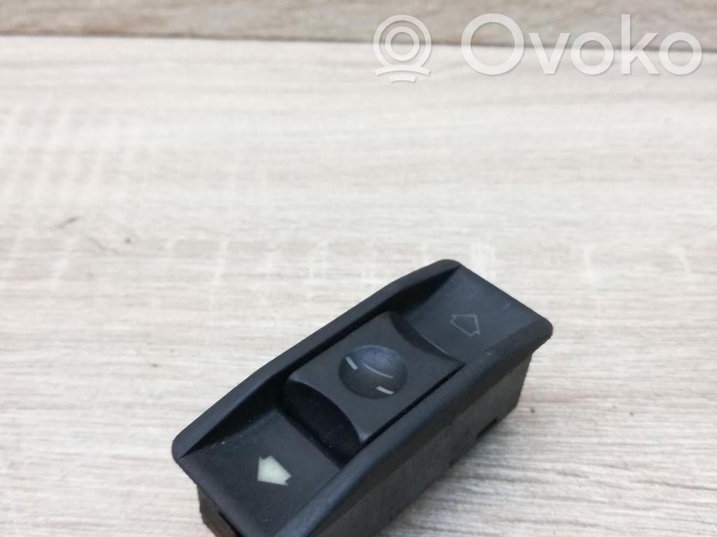 Interruptor del techo solar   1378862