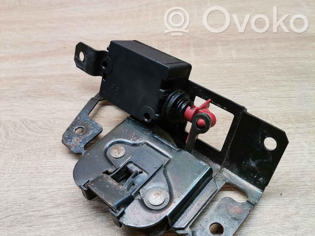 Aizmugurējā pārsega slēdzenes motorīts   E46TRUNKLOCK