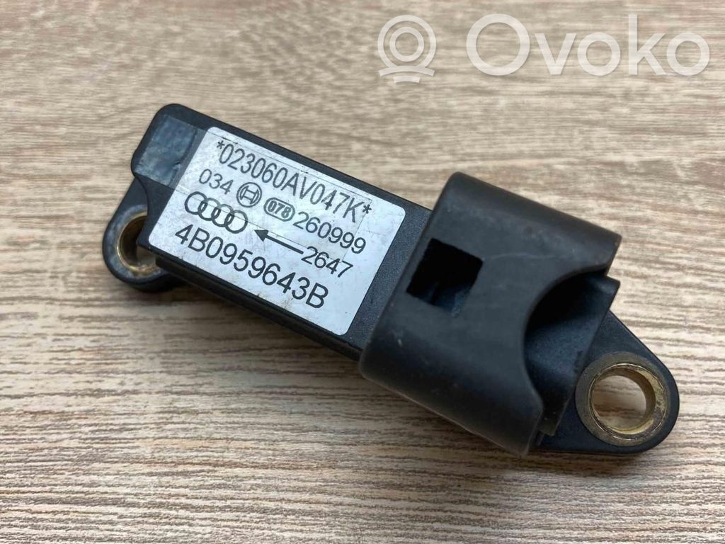 Audi A6 S6 C5 4B Sensore d’urto/d'impatto apertura airbag 