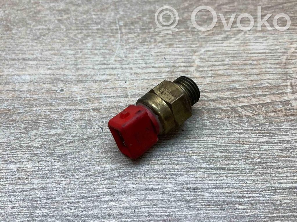 BMW 5 E39 Senzor temperatură lichid răcire 